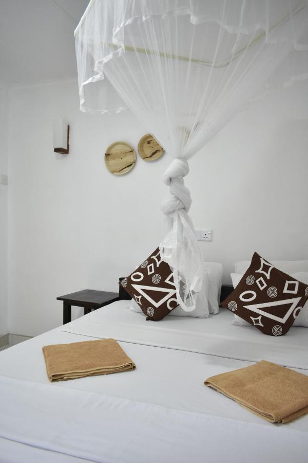 Homestay Sigiri Rock Side *