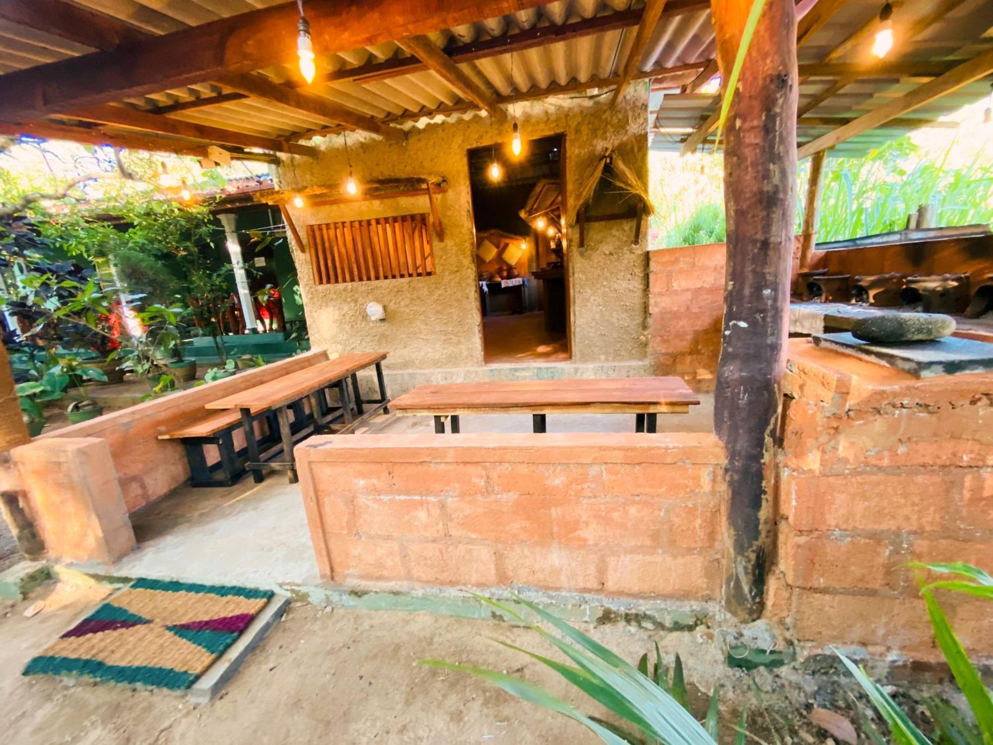 Sigiri Rock Side Homestay *