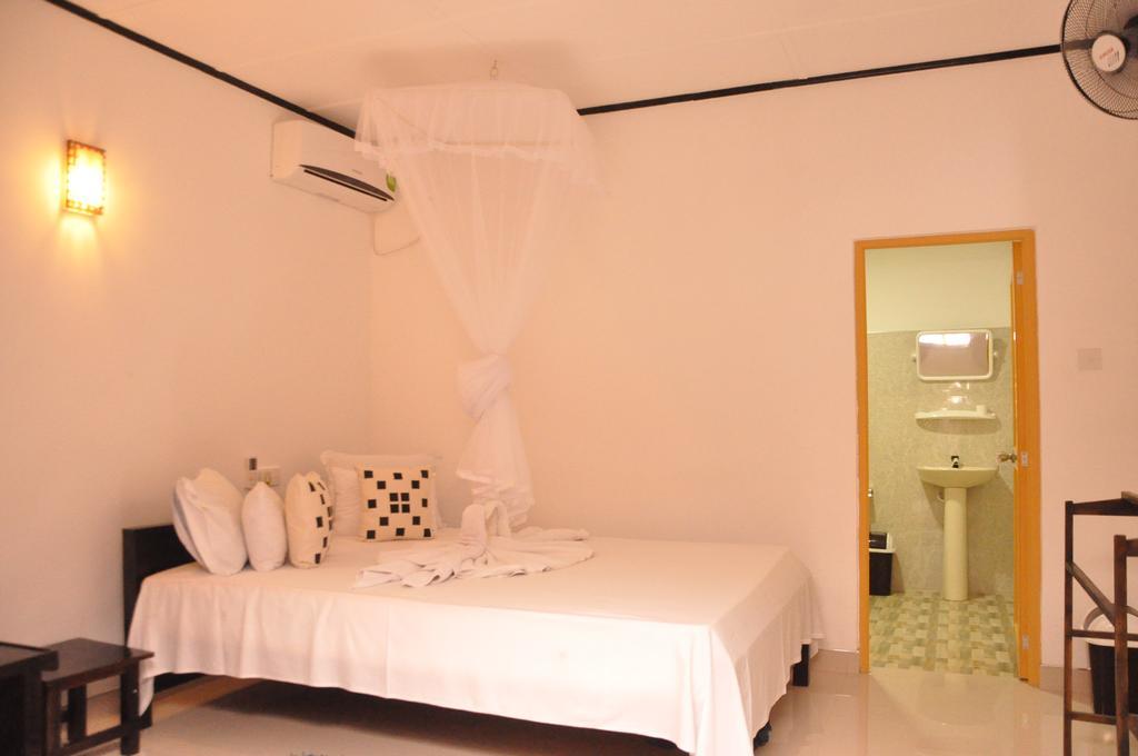 Sigiri Rock Side Homestay *